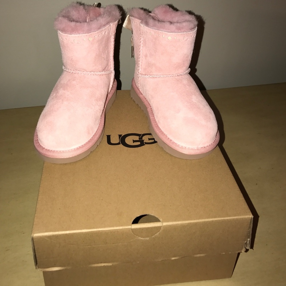 Ugg kids boots pink